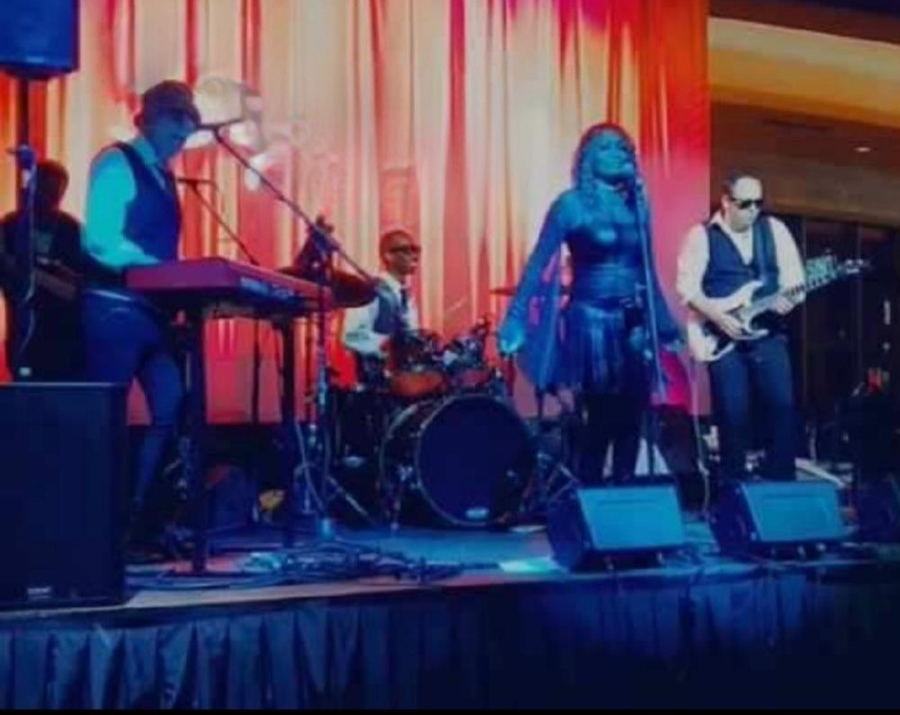 Stellitas Groove 2 1