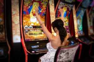 october-thunderstruck-cash-ei-lpi-1200x800